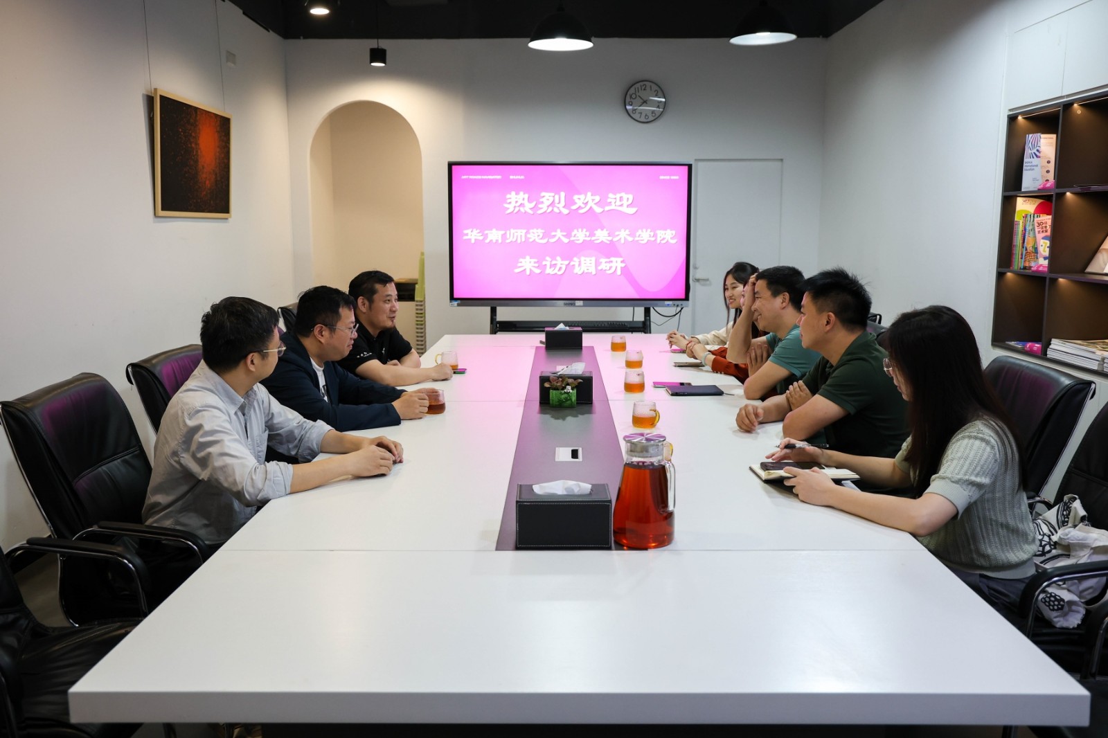学院赴树华美术开展访企拓岗行动