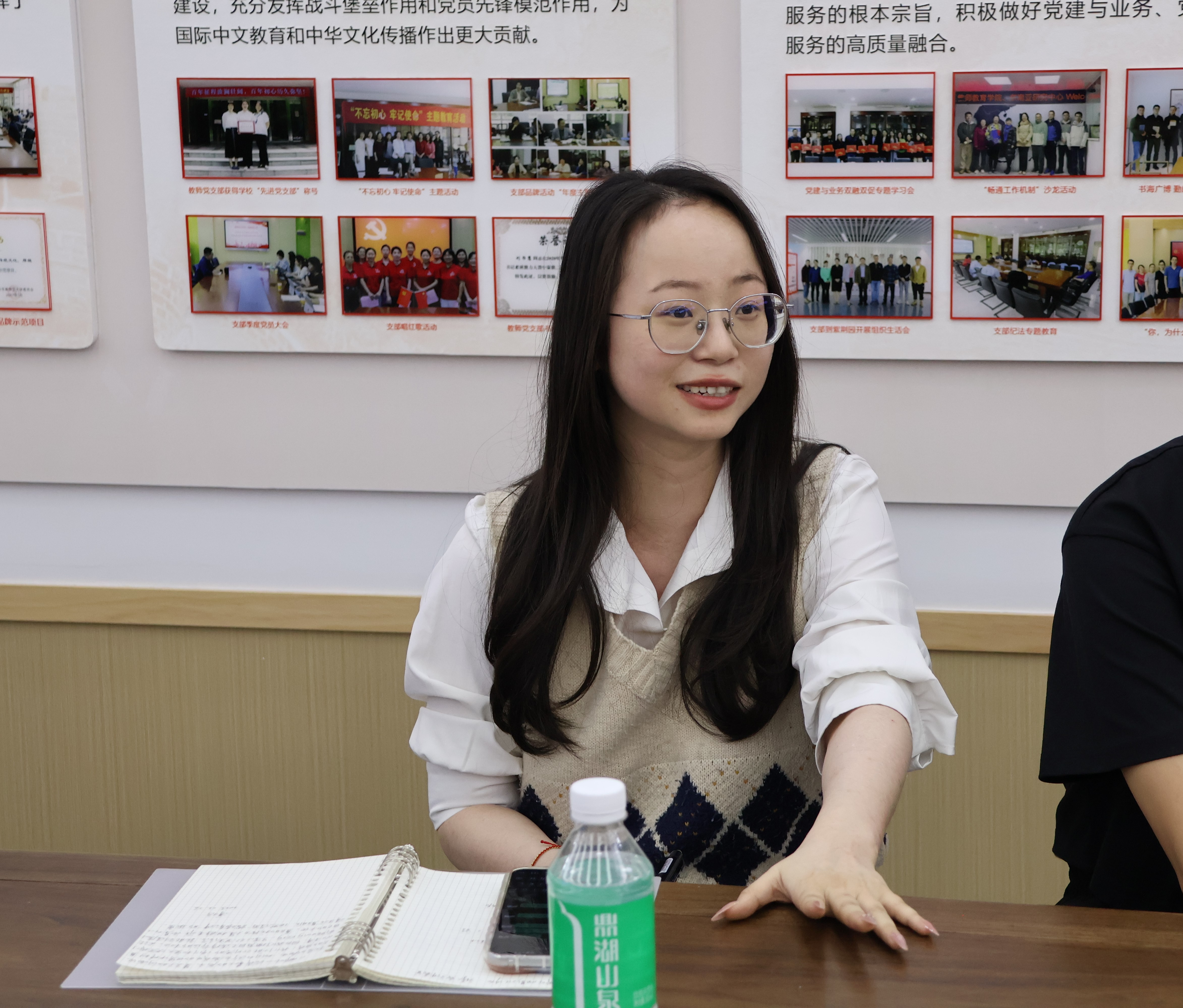 第六自然段前3-中国学生谢忞进行分享.JPG