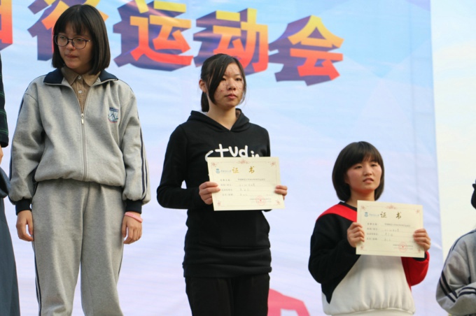 女子普通组3000米决赛第四名.jpg