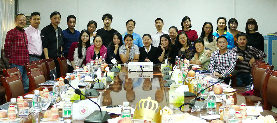 1教工集体生日会合影.jpg