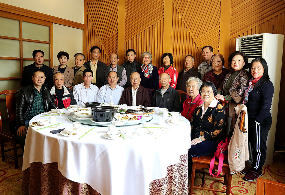 4组织退休教工新春茶聚—2017年12月.jpg