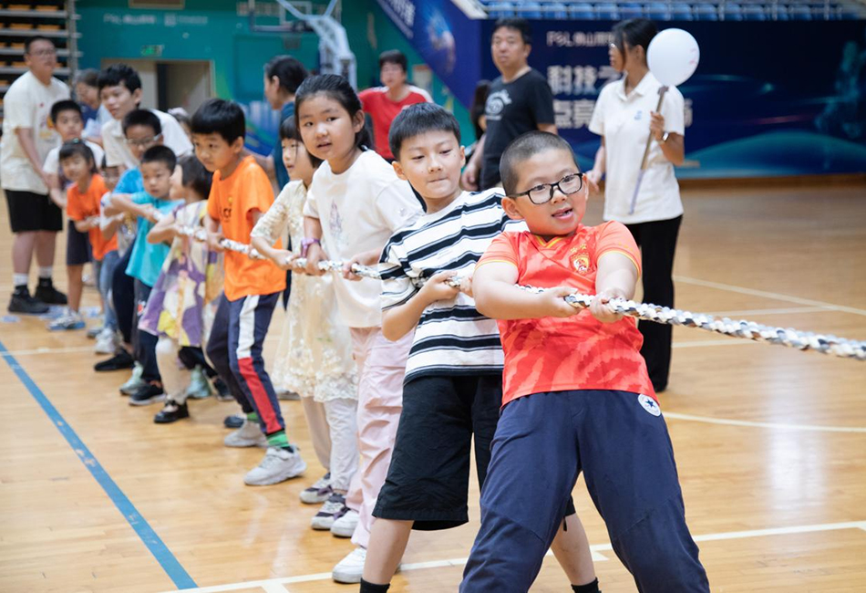 1751248404955474.jpg 亲子趣味运动会 (4).jpg