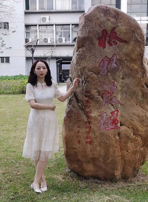 1751252941394958.jpg 张静.jpg