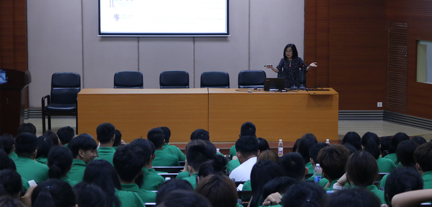 我院召开国际本科班2019级新生与澳洲科廷大学代表见面会