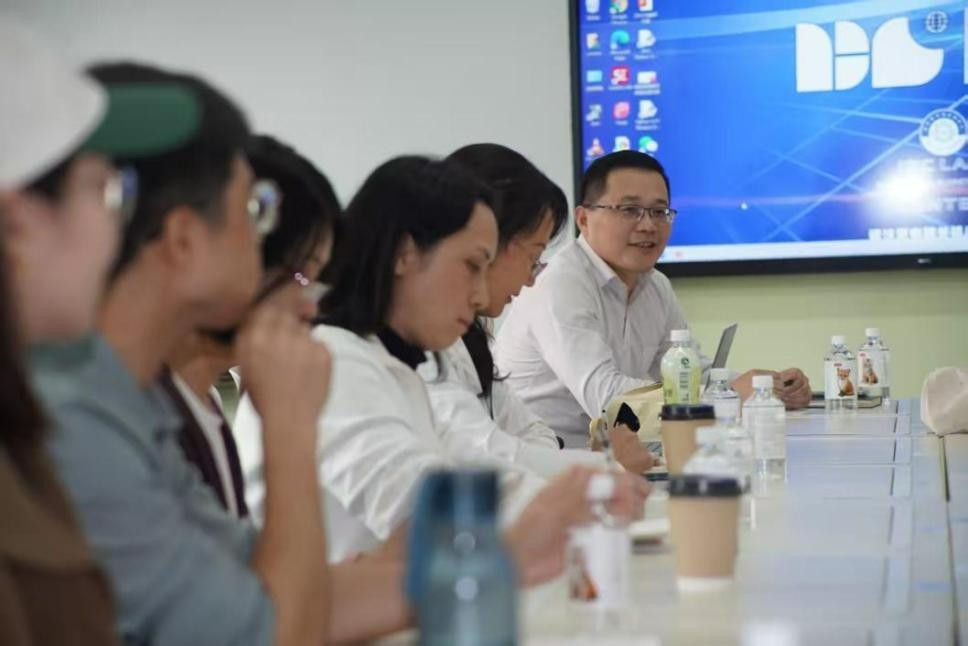 教工第三党支部联合语言中心联合举办“党建+教研”活动