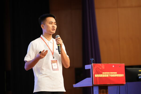 刘伯舟.jpg