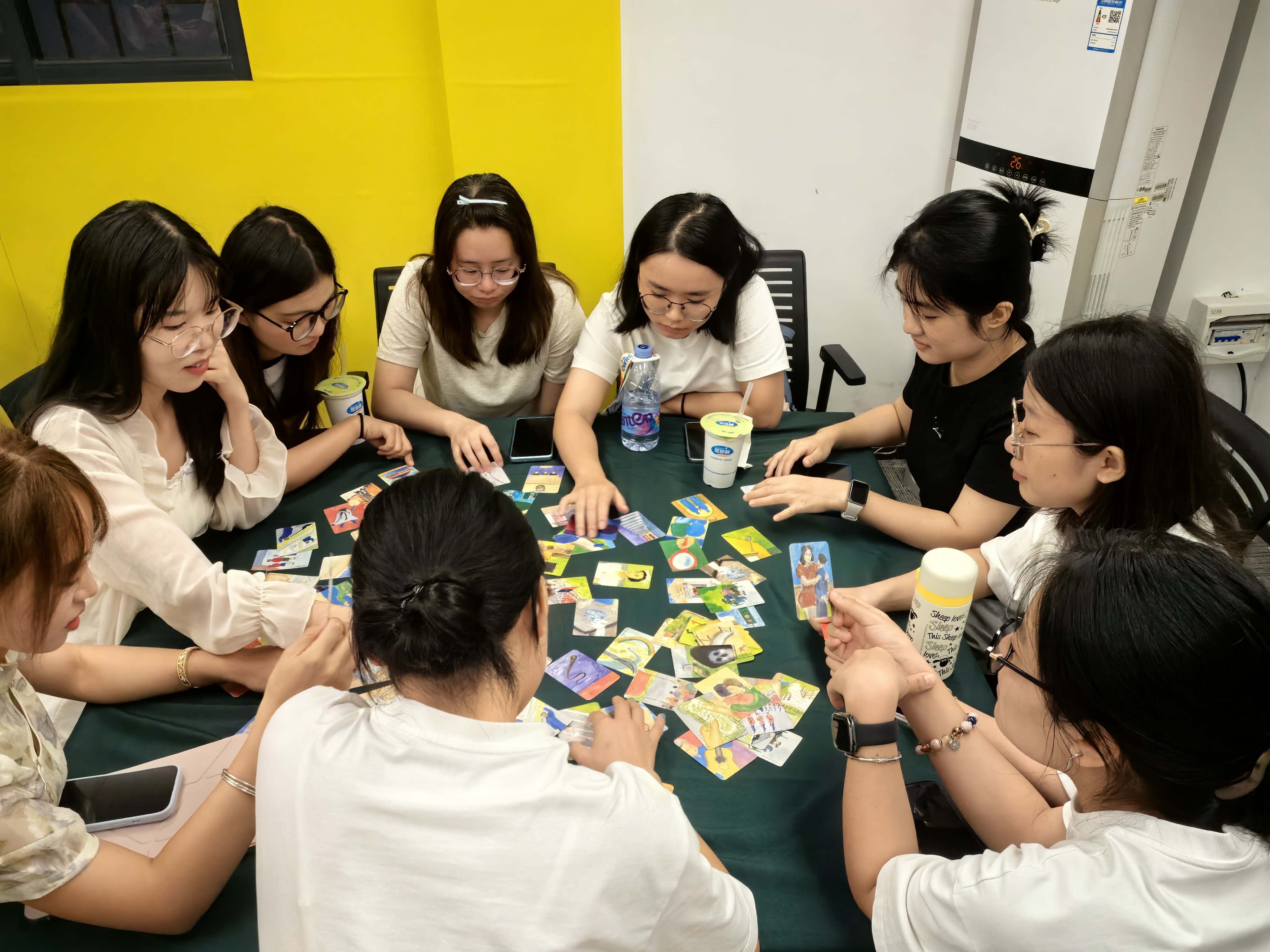 5 新生参与心理卡牌互动.jpg