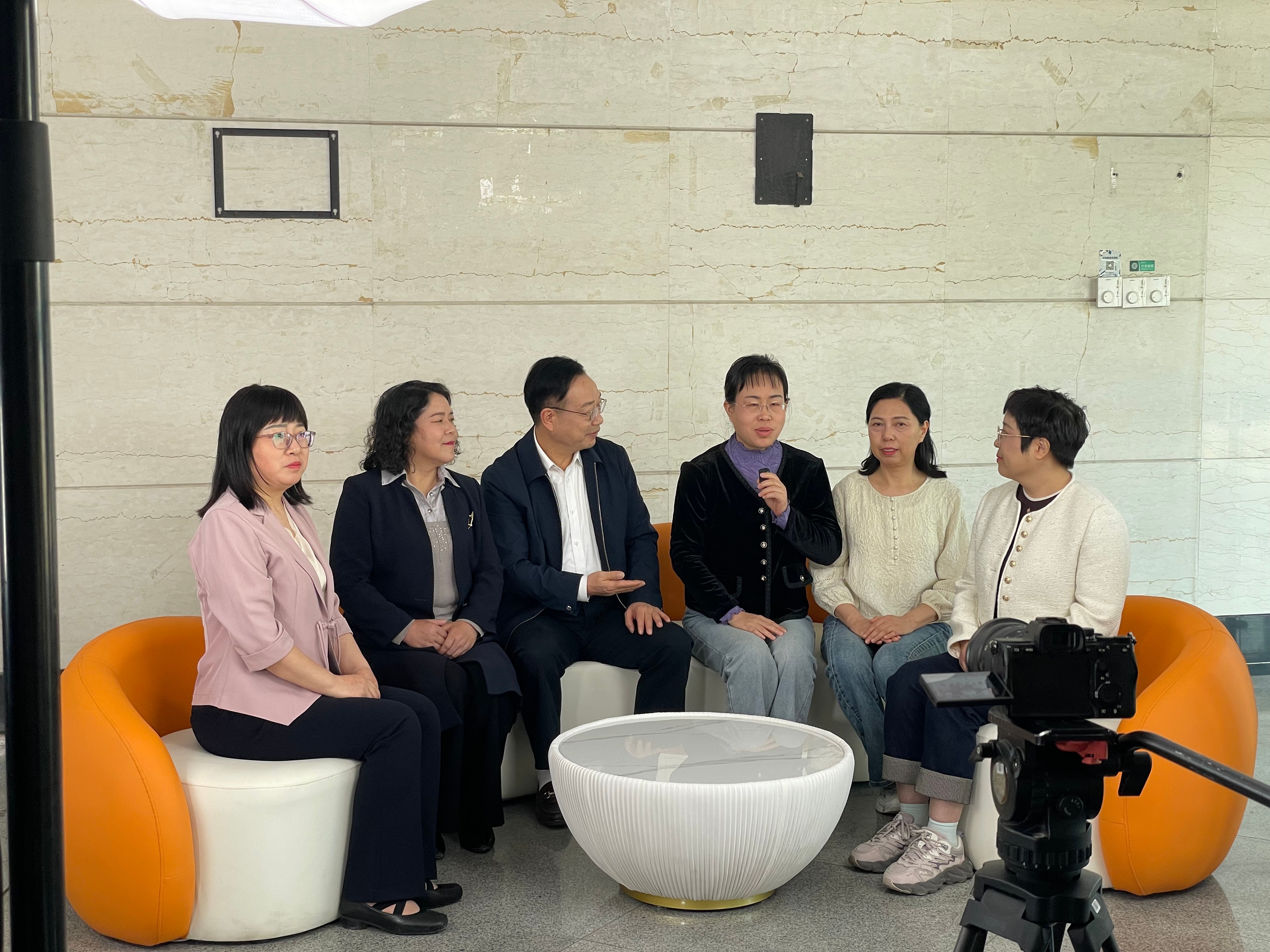 图6 慕课拍摄.jpg