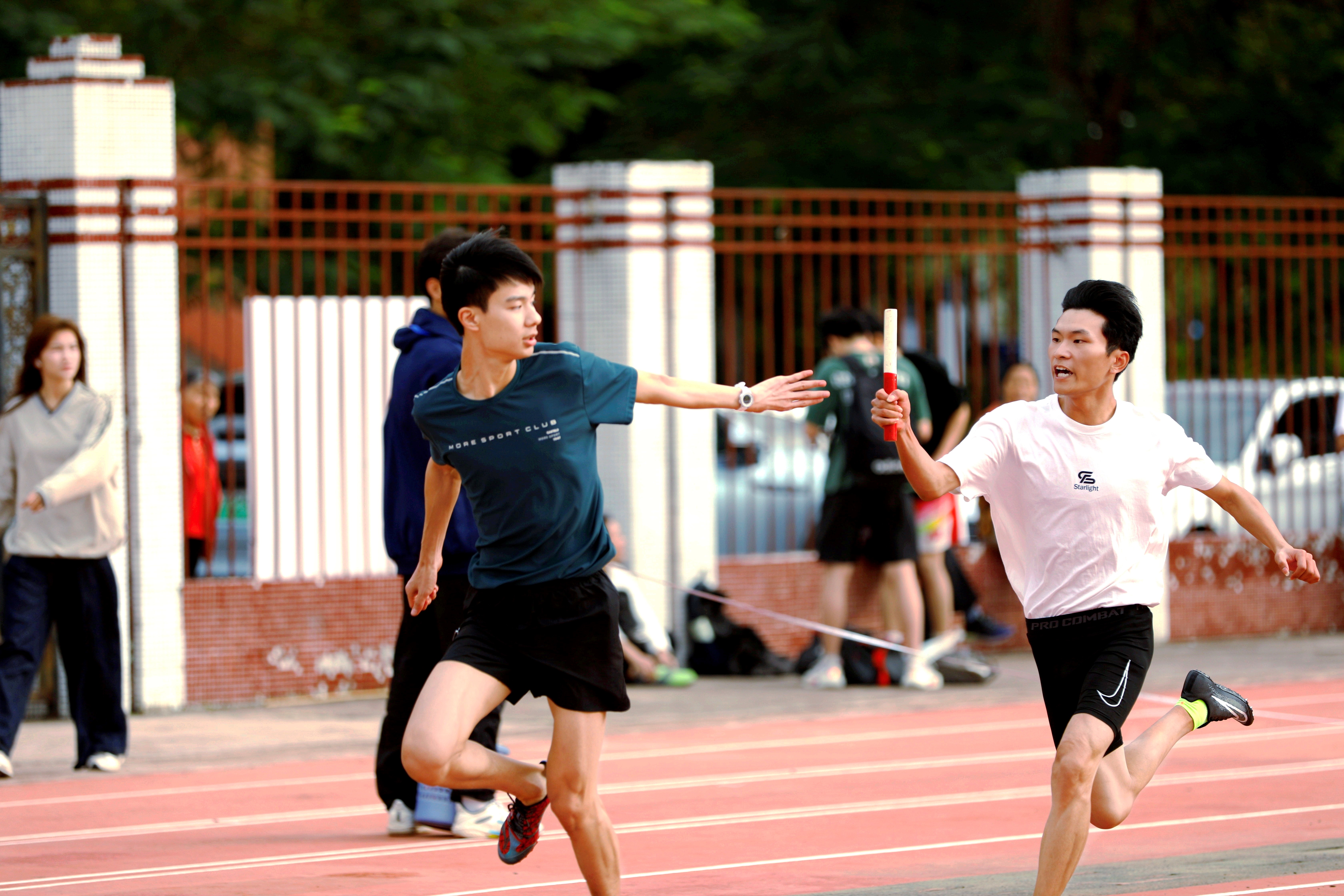 11.22_校运会4x100接力_大学城叶文涛_5.jpg