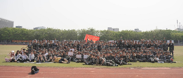 我院（二团五连）在2022级学生军训中 荣获“标兵连队”称号