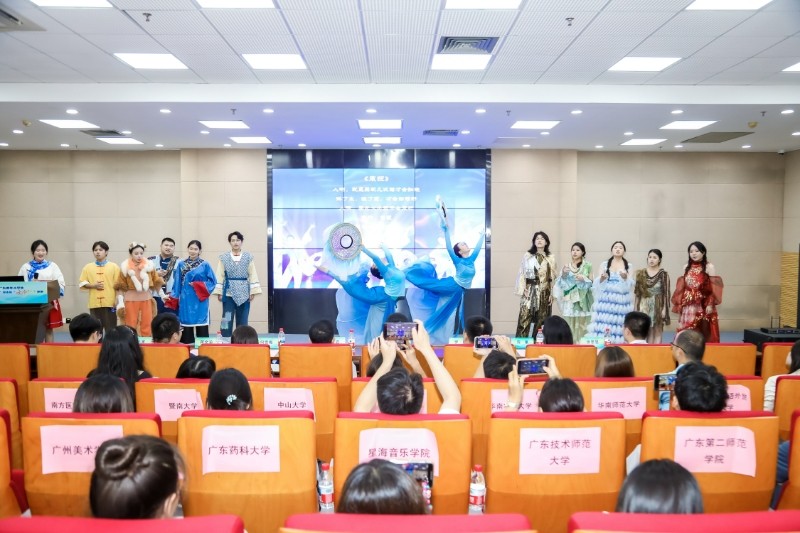 广东青年大学生“百千万工程”突击队 “文创+”竞赛在我校举行