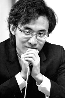 首页 艺术实践 交响乐团  二,乐团建制 团  长:黄汉华 副团长:杨天君