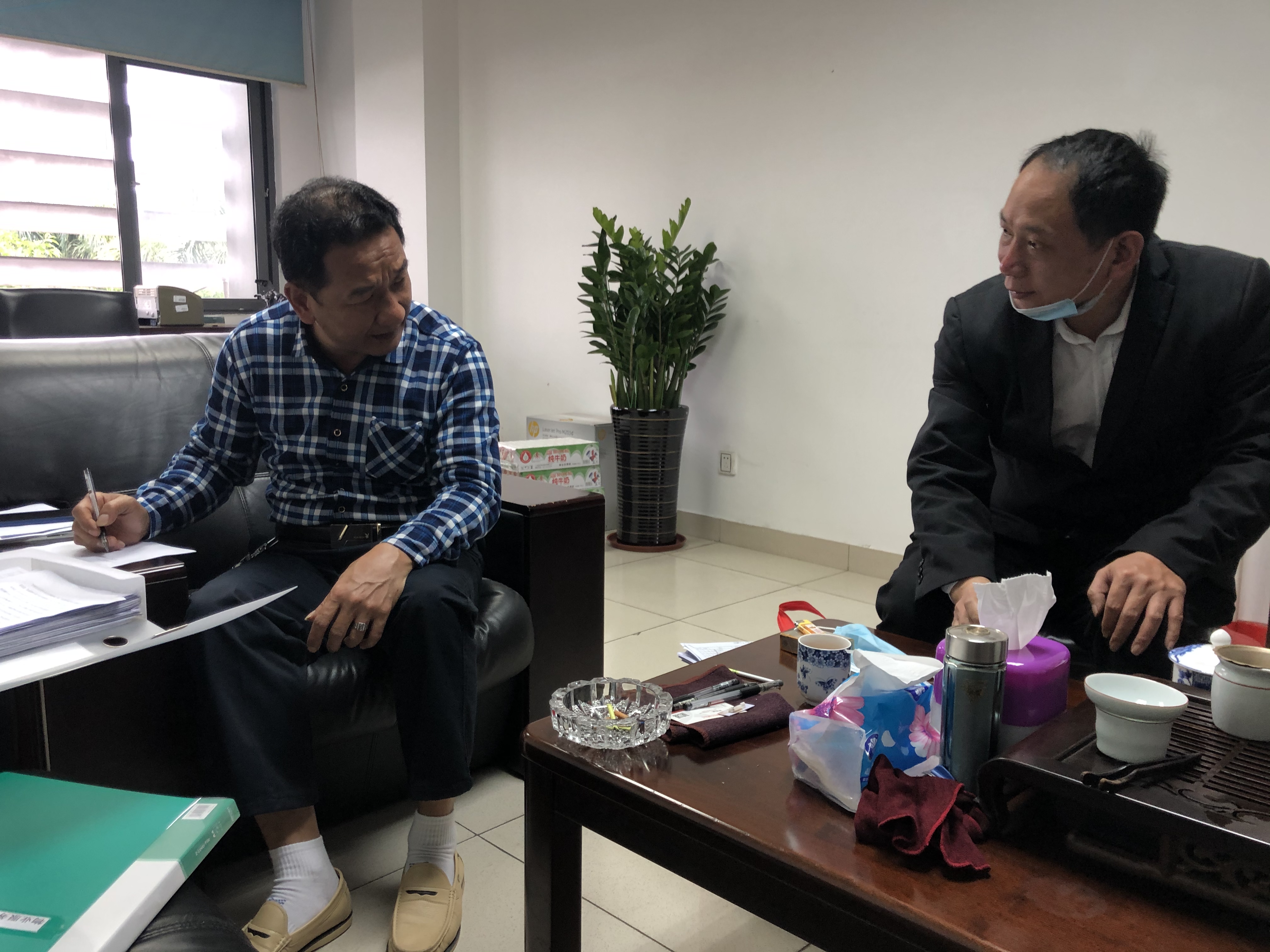 监管科到大学城校区检查后勤防疫近况