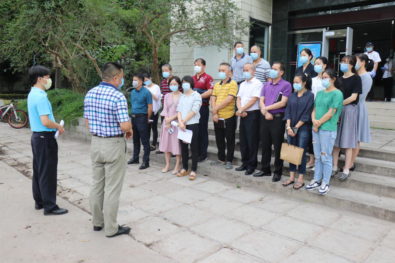 饮食服务中心开展新冠肺炎疫情防控应急演练