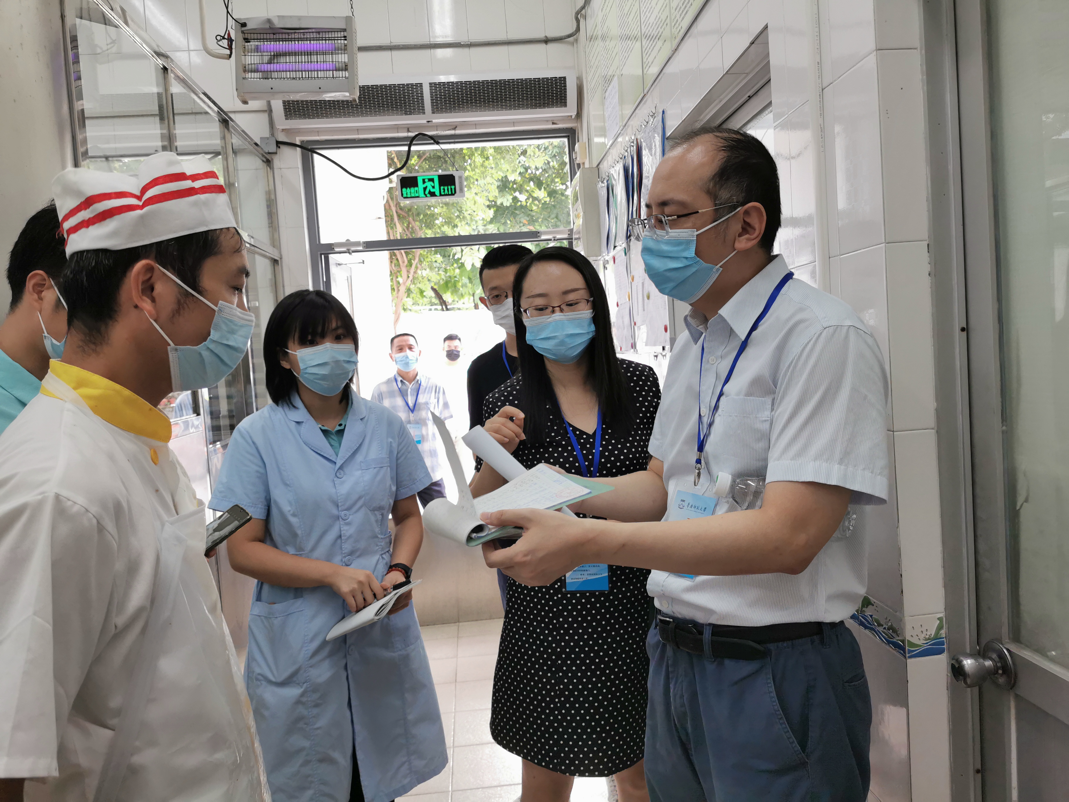 我校开展2021年秋季学期校园食品、消防与治安安全联合大检查工作