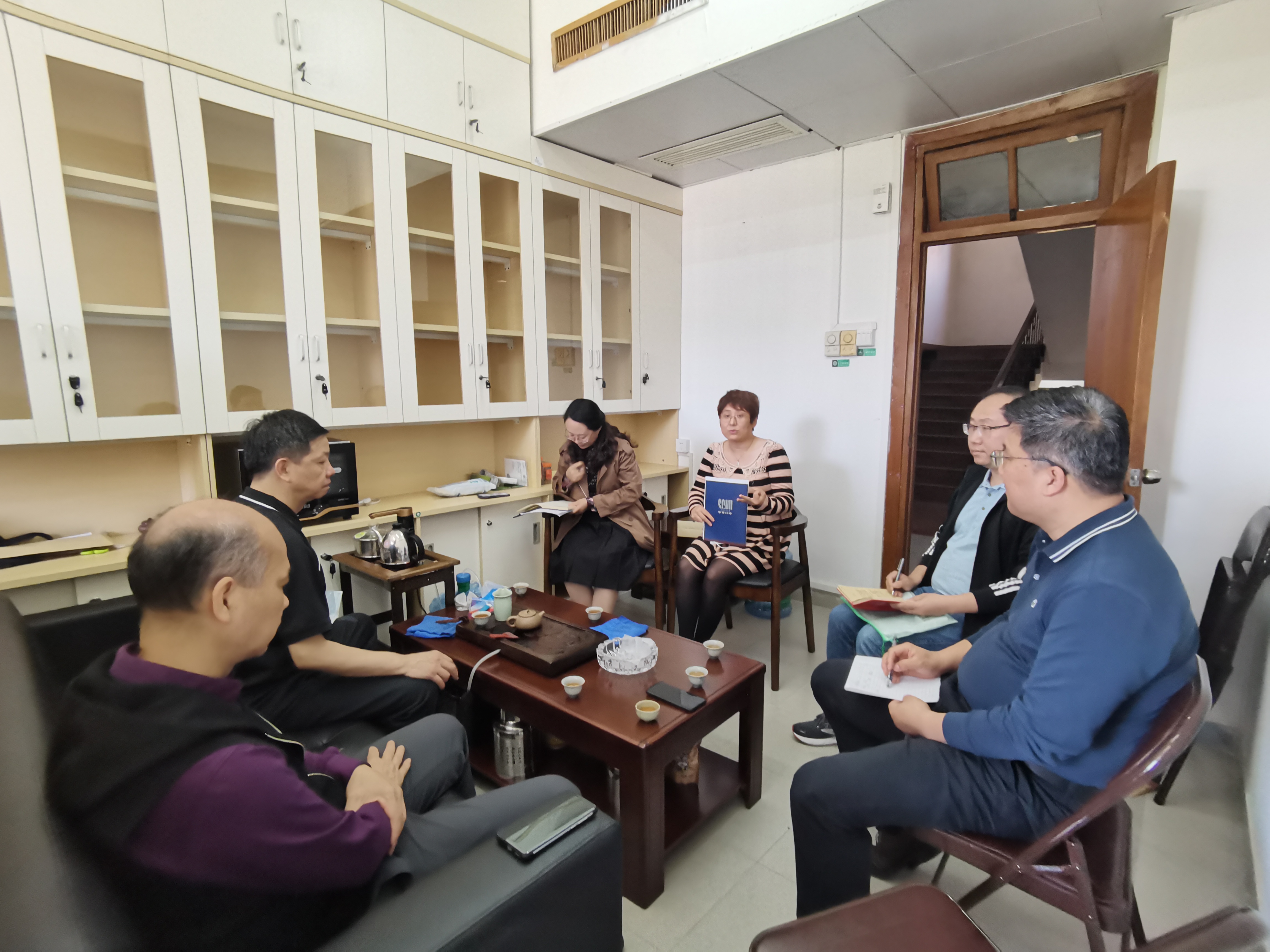 后勤职能部门开展节能工作交流