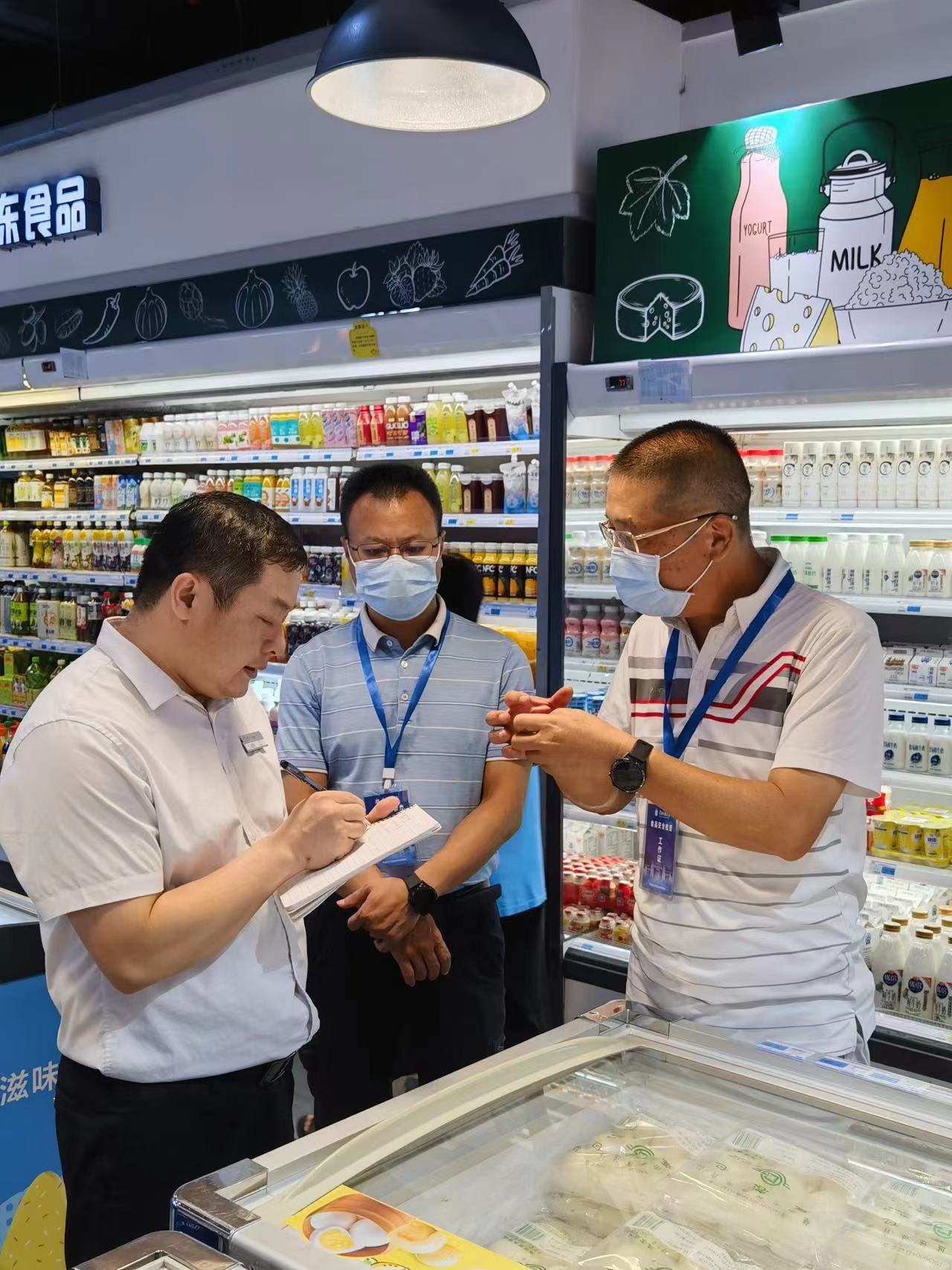 筑牢食品安全线—— 我校开展秋季学期校园食品安全专项检查工作