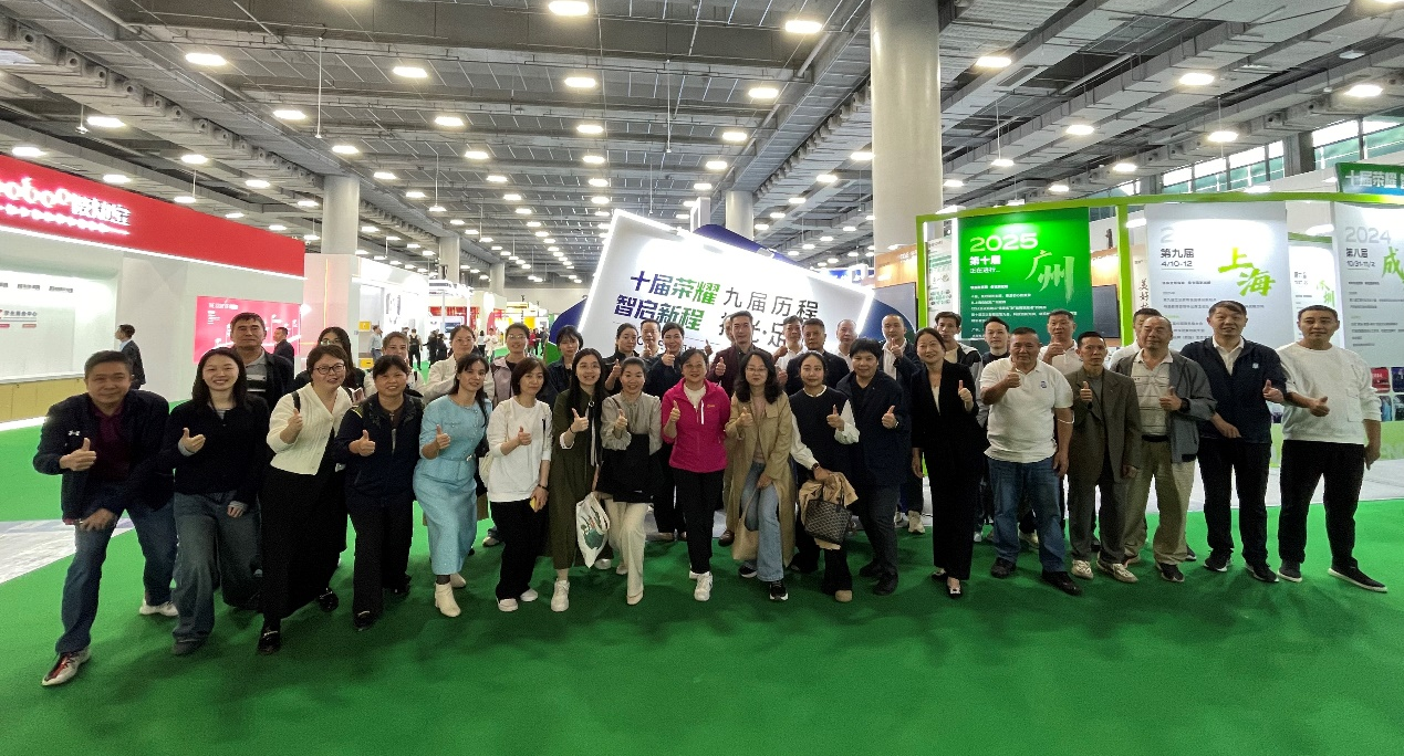 以数智后勤新生态，成就立德树人新格局——我校后勤管理处赴第十届教育后勤展览会参观学习