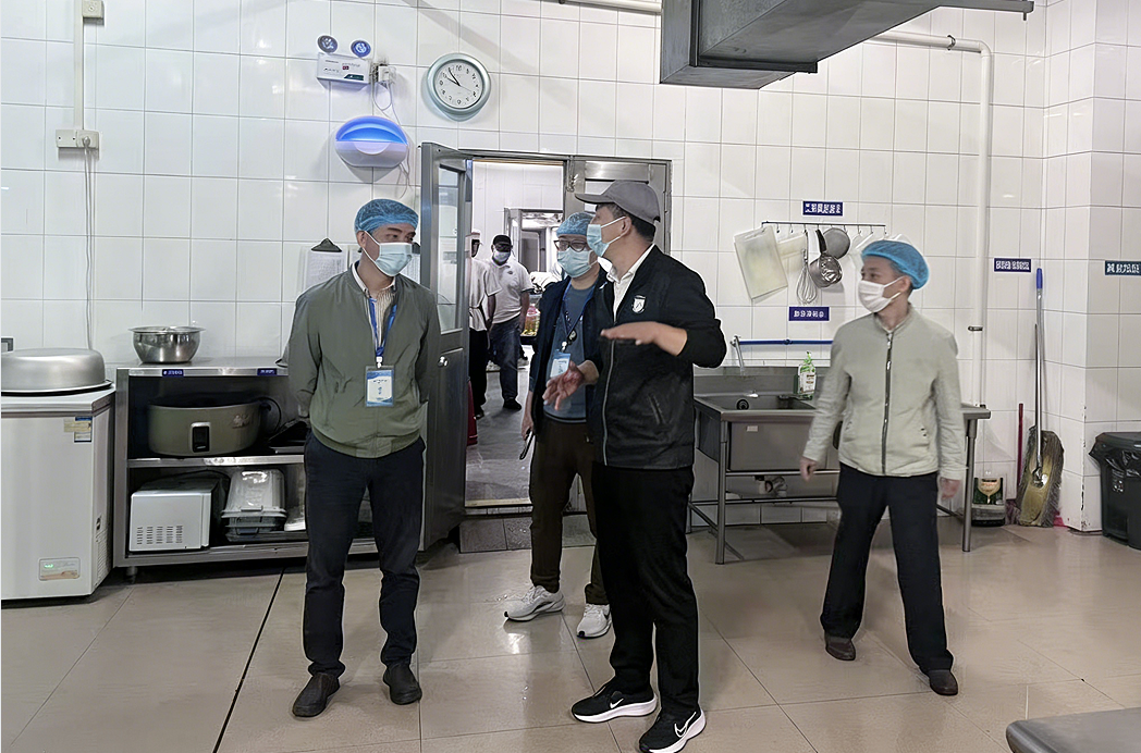 学校开展2026年元旦前校园食品安全飞行检查