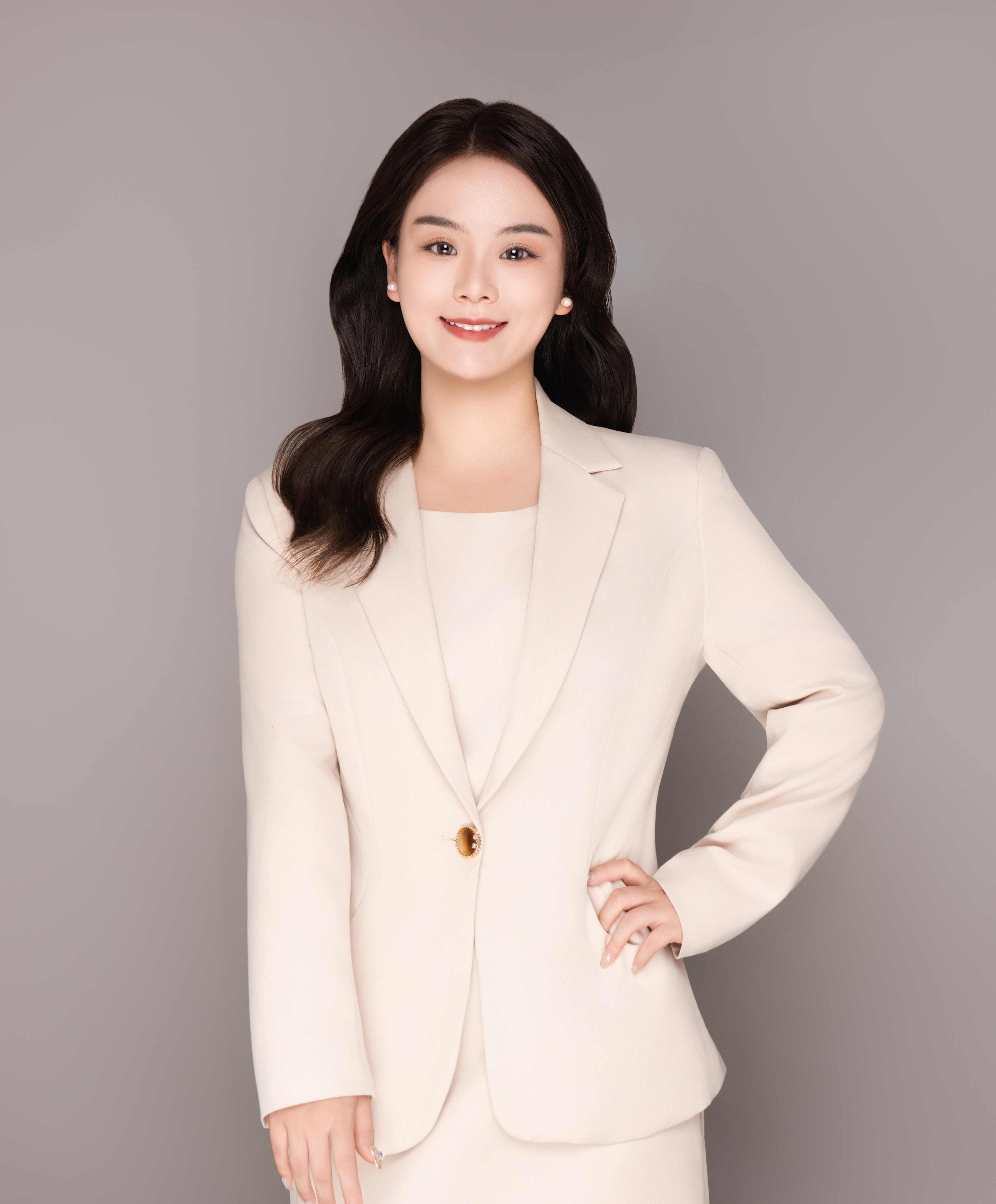 肖婧涵 - 副本.jpg