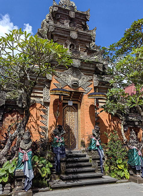 15.巴厘岛乌布印度教寺庙.jpg