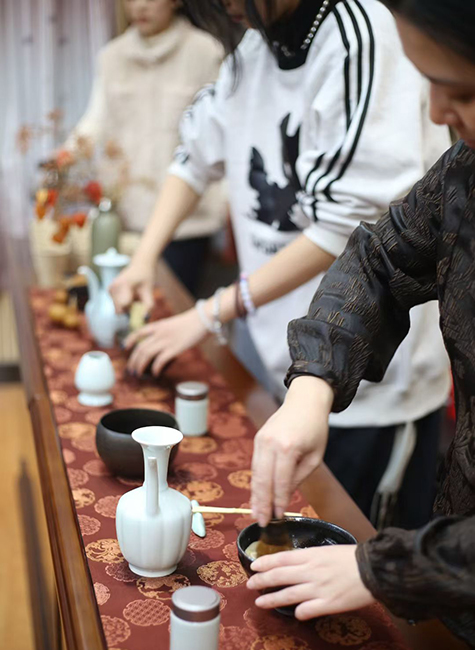 新年游园会：茶艺2.jpg