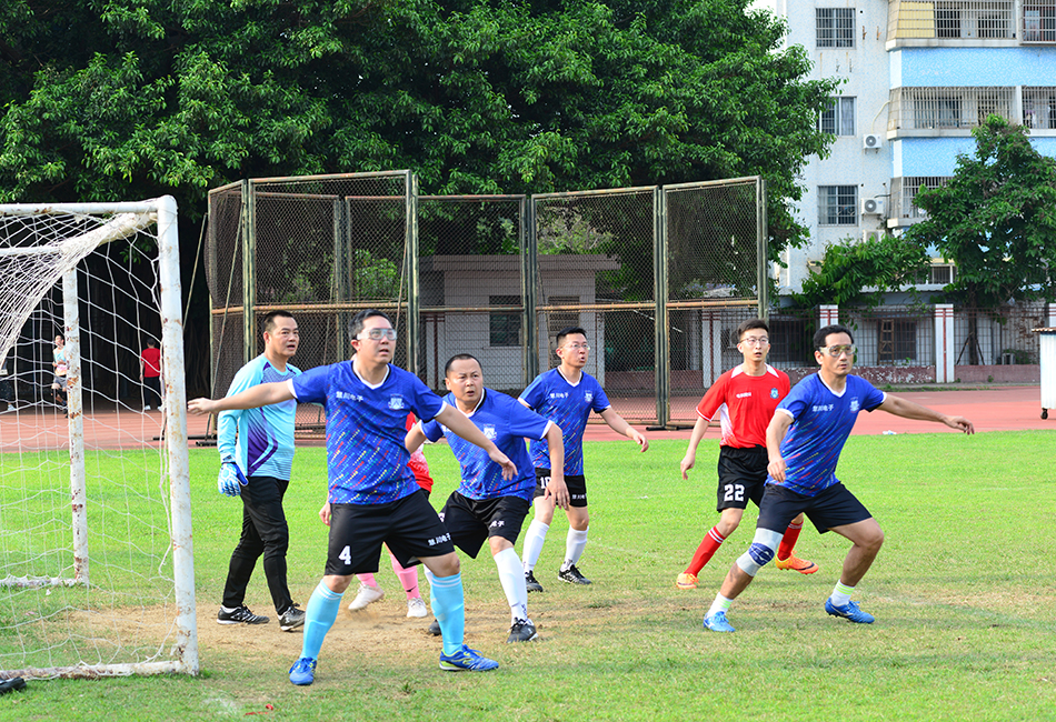 历史教工足球队10.jpg