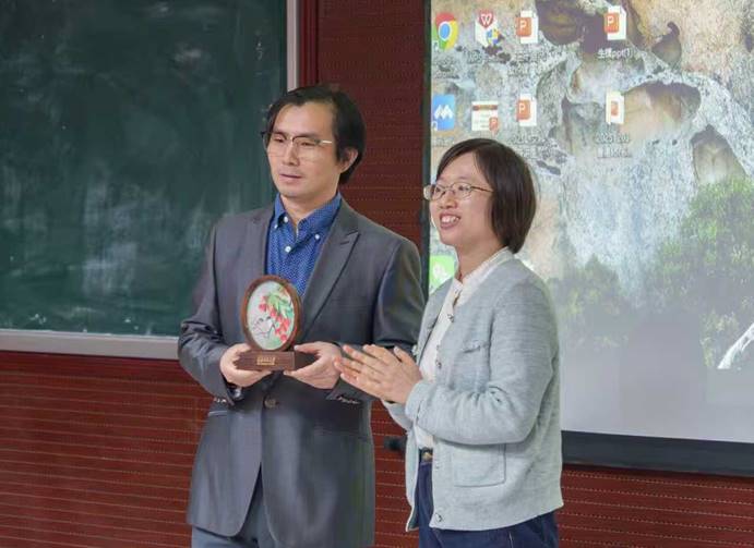 浙江大学冯友军教授做客华南师范大学生命科学前沿论坛——聚焦脂代谢逆转细菌耐药新策略