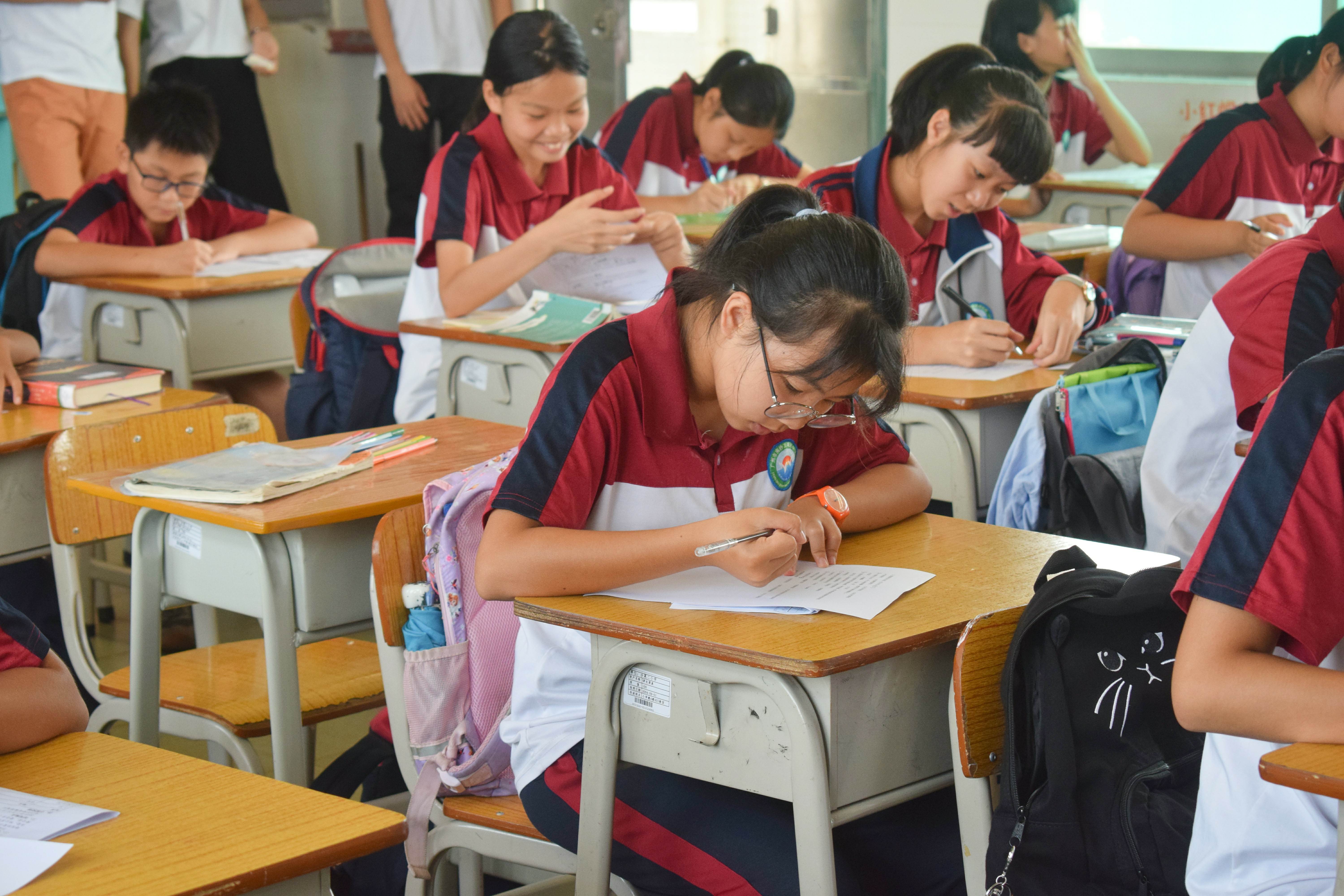 旅游管理学院团学七月长风队开展研学旅行导学活动