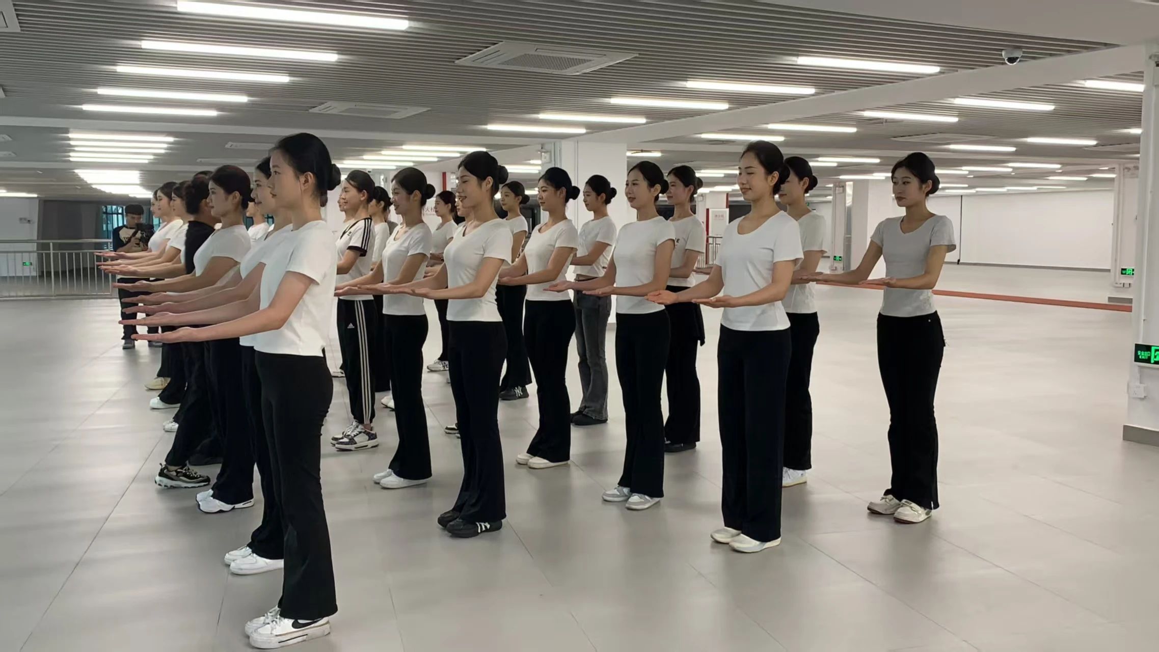微信图片_20250531002706.jpg